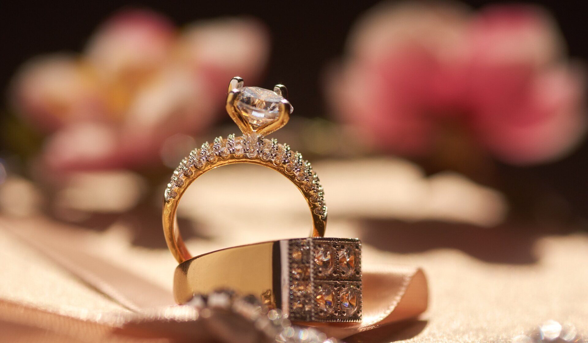 Close-up view of the diamond golden engagement rings